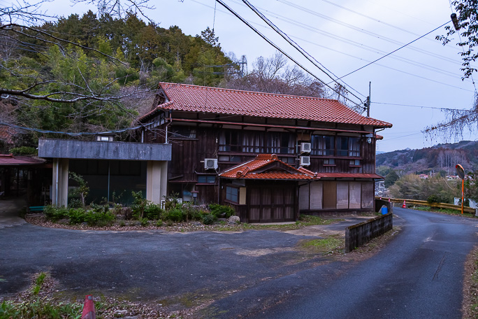 浴室の跡も外から眺めることが出来る