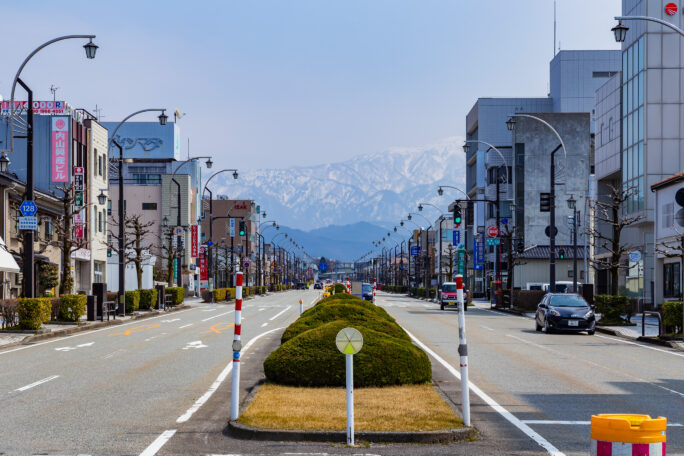 富山地方鉄道本線・新魚津駅・あいの風とやま鉄道鉄道線・魚津駅付近（富山県：2026年3月）