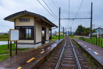 万葉線・高岡軌道線・中伏木停留場（富山県：2026年4月）
