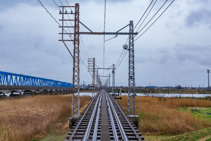 万葉線・新湊港線・六渡寺駅付近・庄川橋梁（富山県：2026年4月）