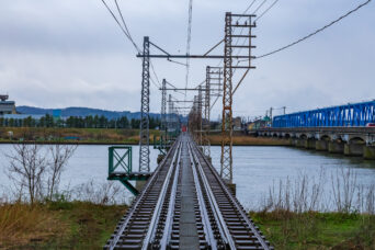 万葉線・新湊港線・庄川口駅付近・庄川橋梁（富山県：2026年4月）