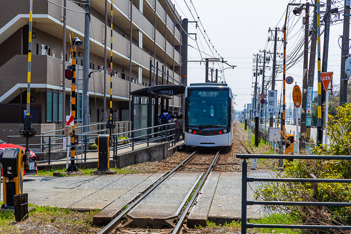 南富山駅まで南北直通する列車が運転されていた