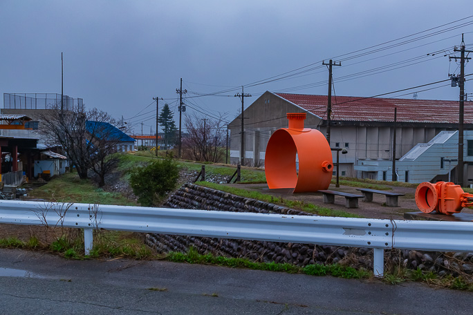 庄川中学校西側にある砂利採取線と庄川水力電気専用鉄道線との分岐地点
