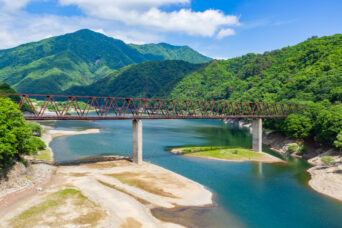野岩鉄道会津鬼怒川線・湯西川温泉駅・湯西川橋梁（栃木県：2026年5月）