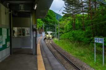 野岩鉄道会津鬼怒川線・男鹿高原駅・特急「リバティ会津」（栃木県：2026年5月）
