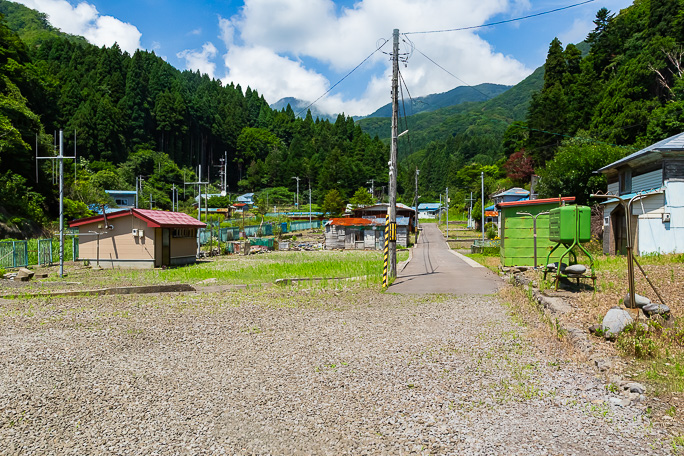 人の姿を見かけなかった岩部集落