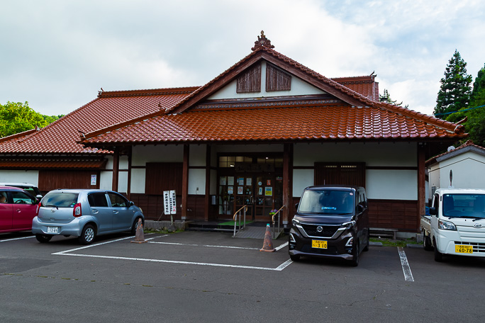 大沢に沿った沢筋にある松前温泉でも一浴